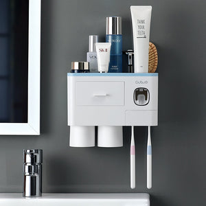 Bathroom accessories organizer