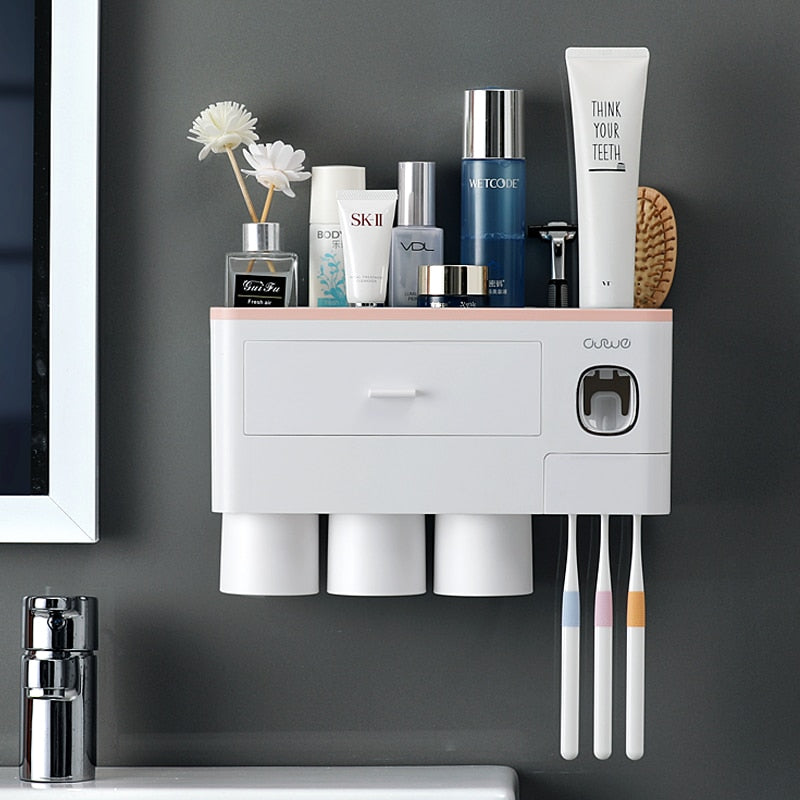 Bathroom accessories organizer