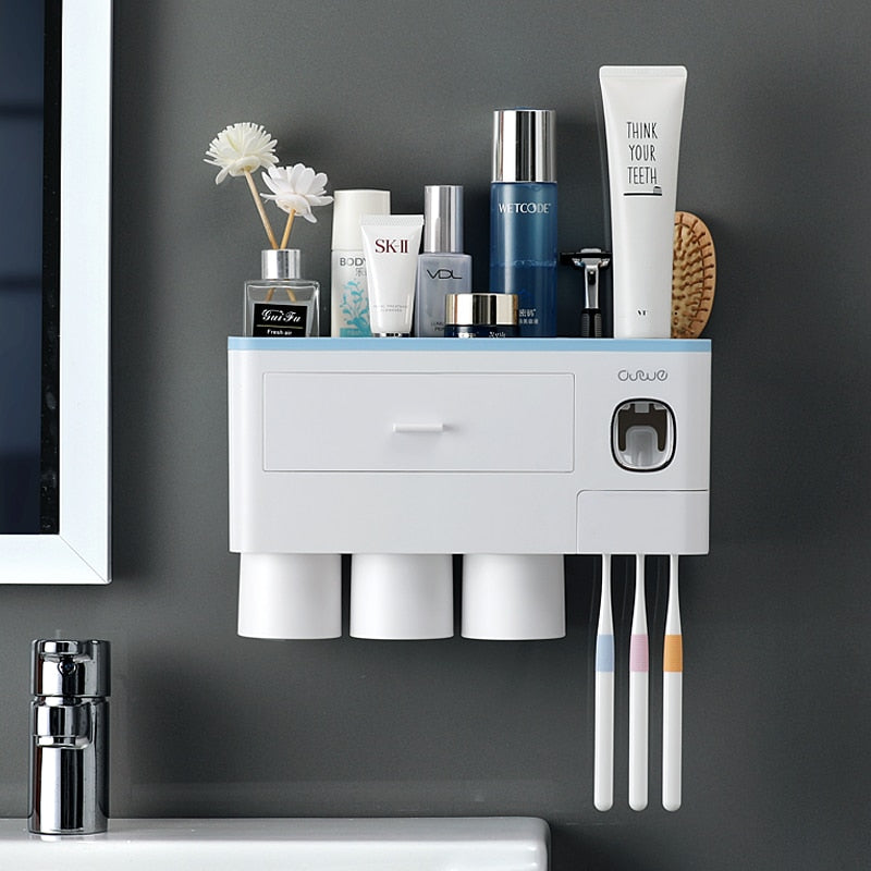 Bathroom accessories organizer