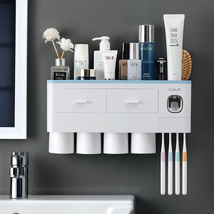 Bathroom accessories organizer